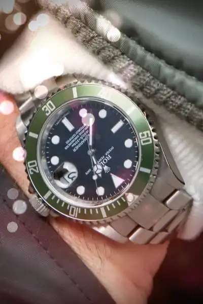 Can You Service A Second Hand Rolex Submariner From An Unauthorized Store?